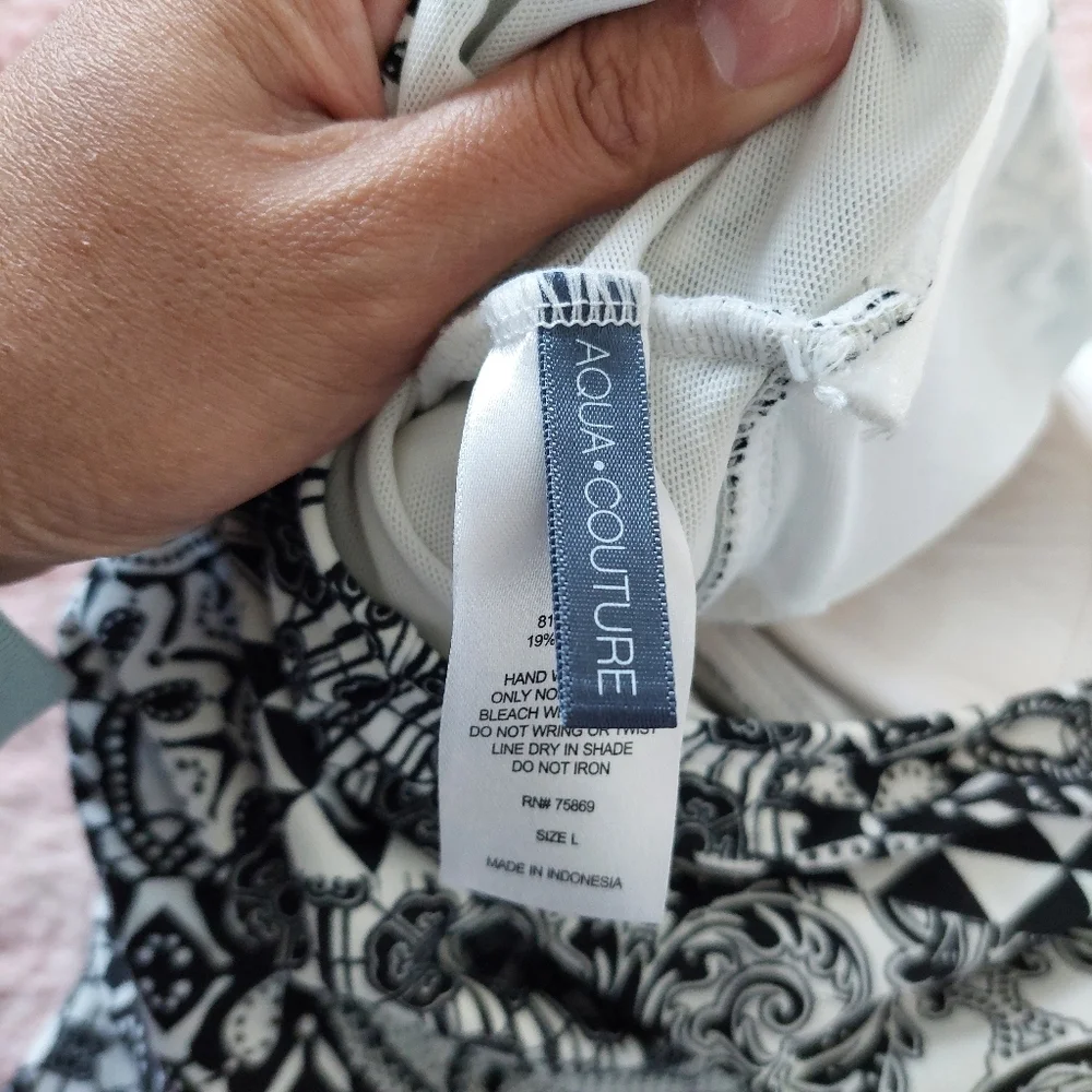 Aqua Couture Halter Swimsuit Dress Size Large‎